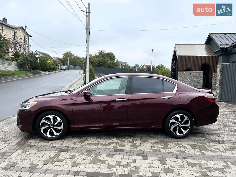 Седан Honda Accord 2017 в Киеве