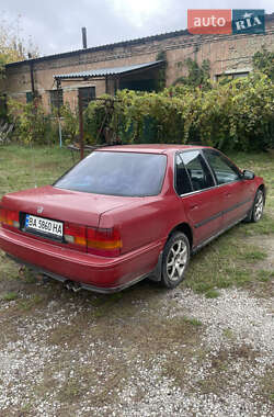 Седан Honda Accord 1993 в 