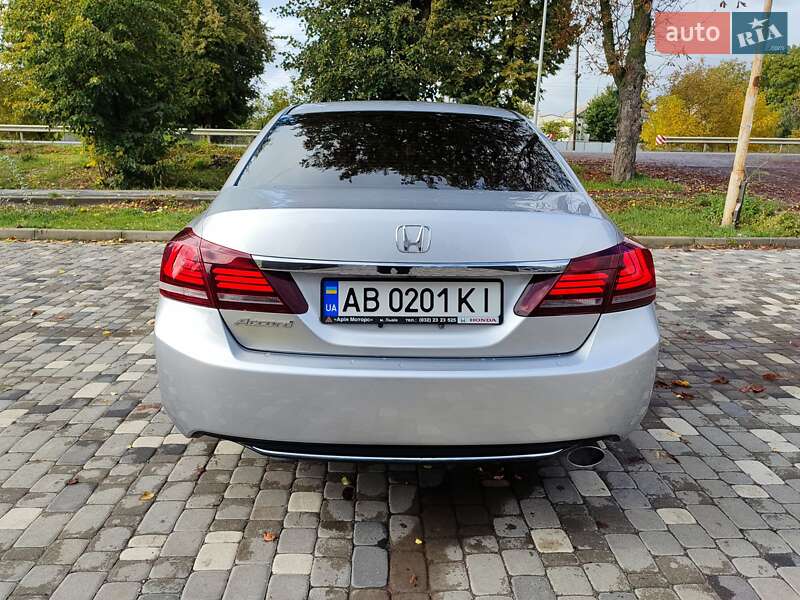 Седан Honda Accord 2013 в Тульчине