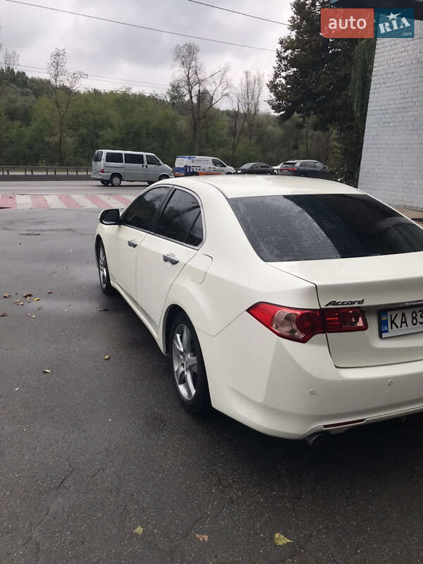 Седан Honda Accord 2011 в Киеве