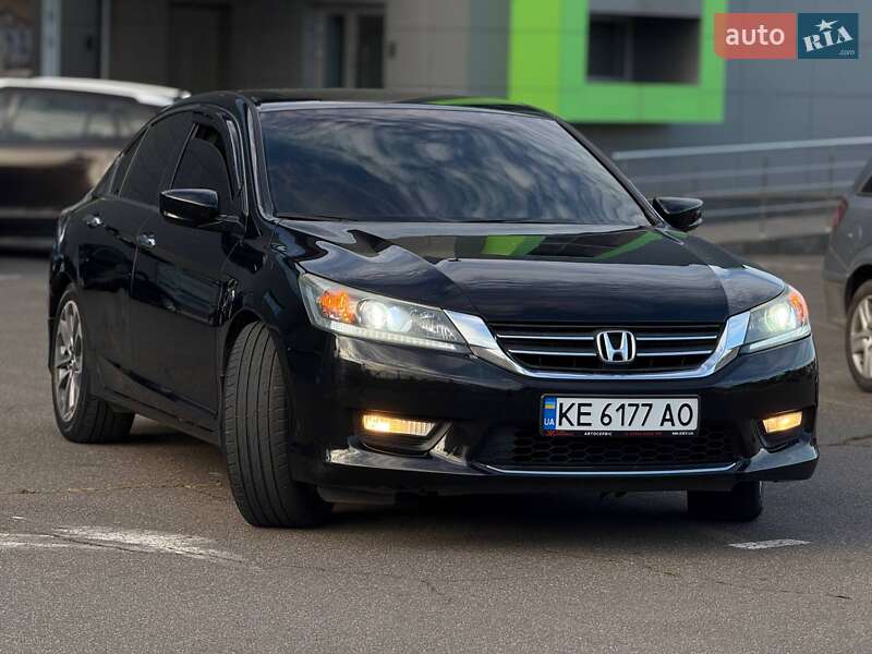 Седан Honda Accord 2015 в Кривому Розі