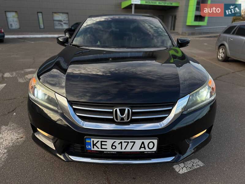 Седан Honda Accord 2015 в Кривому Розі