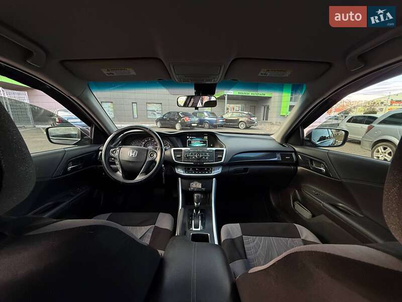 Седан Honda Accord 2015 в Кривому Розі