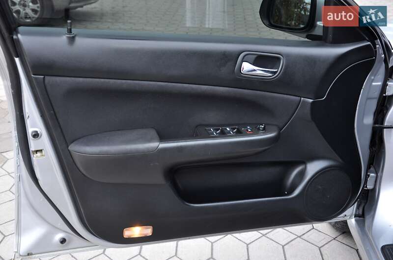 Універсал Honda Accord 2003 в Львові