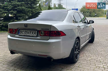 Седан Honda Accord 2003 в  фото 28 Седан Honda Accord 2003 в