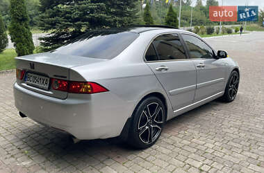 Седан Honda Accord 2003 в  фото 37 Седан Honda Accord 2003 в