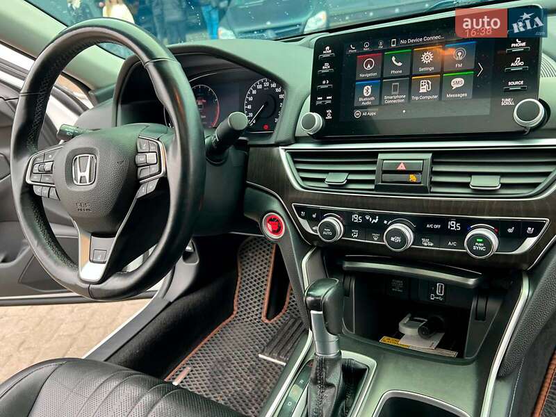 Седан Honda Accord 2018 в Львові