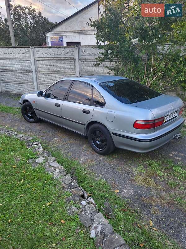 Седан Honda Accord 1997 в Владимире