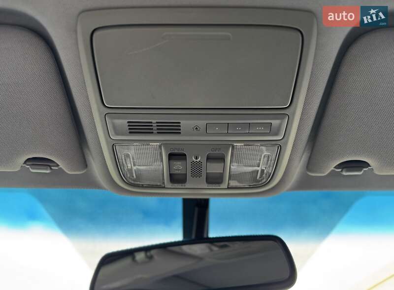 Седан Honda Accord 2015 в Днепре