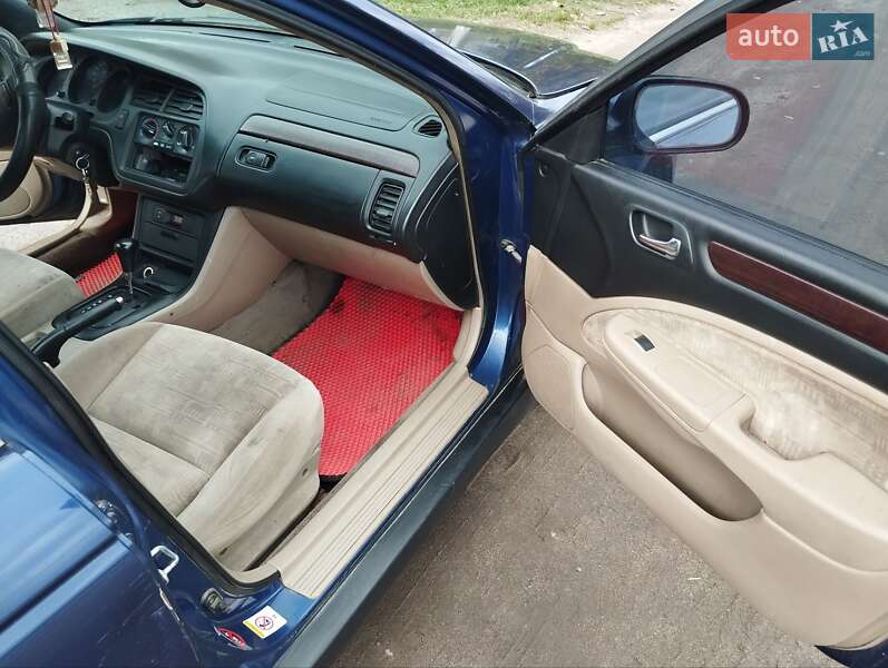 Седан Honda Accord 2000 в Бердичеве