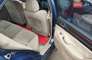 Седан Honda Accord 2000 в 