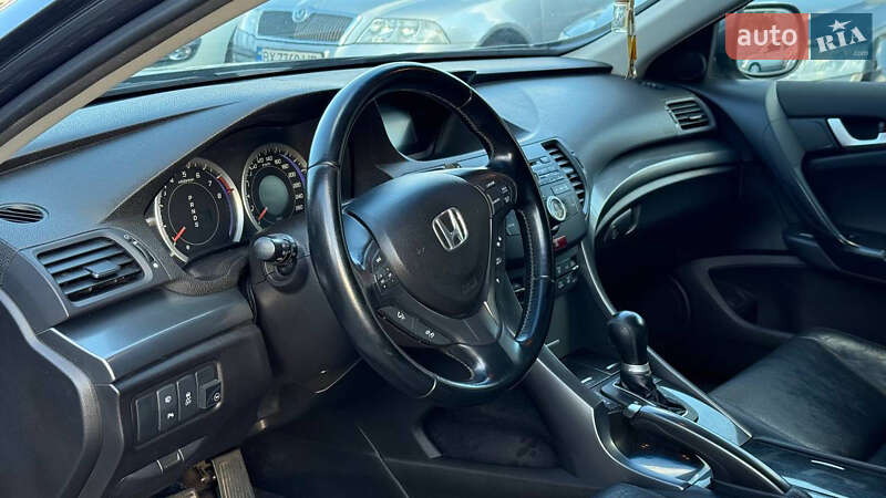 Седан Honda Accord 2012 в Бердичеве