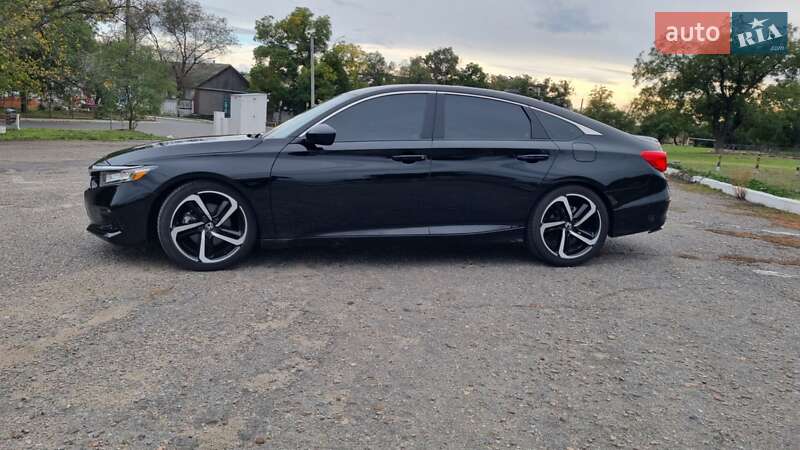 Седан Honda Accord 2022 в Белгороде-Днестровском