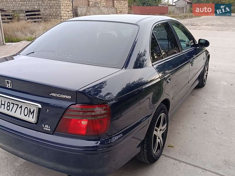 Седан Honda Accord 1999 в Білгороді-Дністровському
