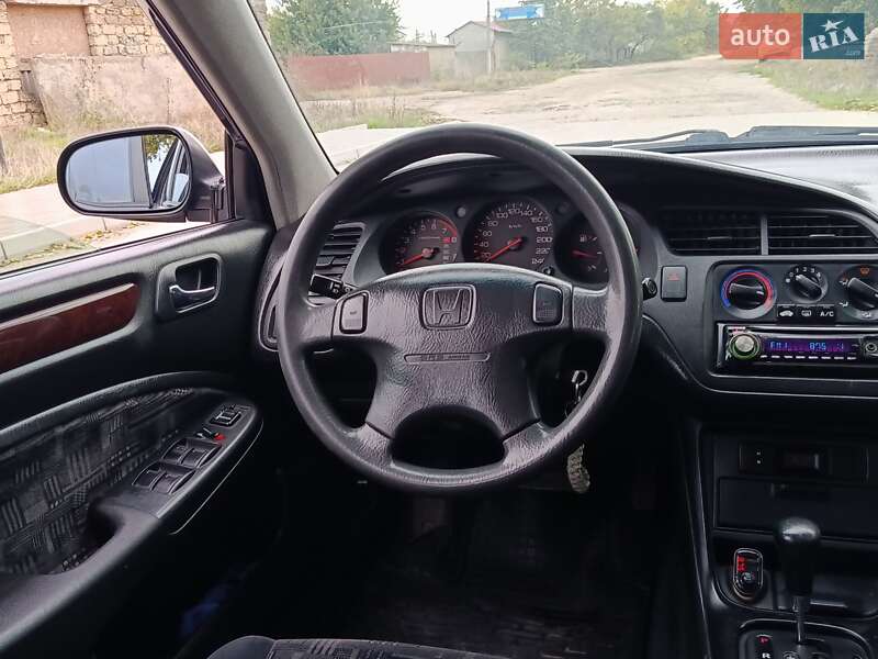 Седан Honda Accord 1999 в Білгороді-Дністровському