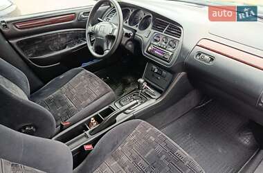 Седан Honda Accord 1999 в 