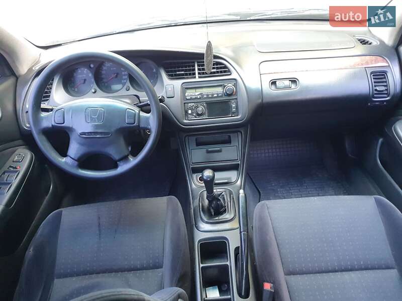 Седан Honda Accord 2001 в Кременчуці