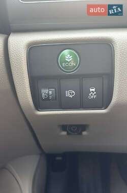 Седан Honda Accord 2013 в 