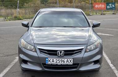 Купе Honda Accord 2012 в 