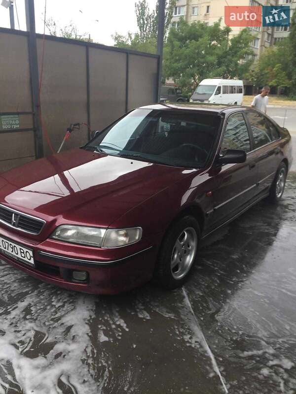 Універсал Honda Accord 1997 в Кам'янському