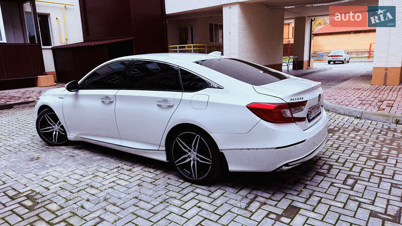 Седан Honda Accord 2021 в Киеве
