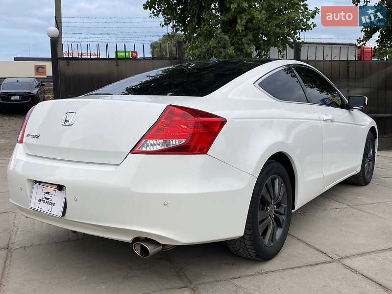 Купе Honda Accord 2011 в Киеве