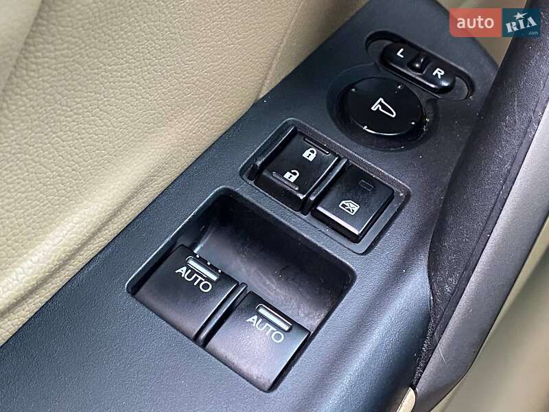 Купе Honda Accord 2011 в Киеве