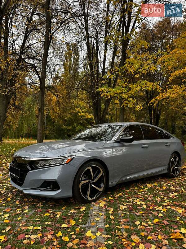 Седан Honda Accord 2022 в Києві