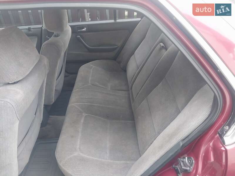 Седан Honda Accord 1993 в Дубні фото 14 Седан Honda Accord 1993 в Дубні