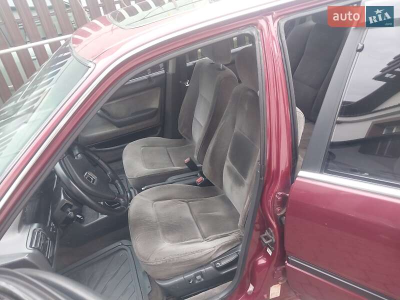 Седан Honda Accord 1993 в Дубні фото 11 Седан Honda Accord 1993 в Дубні