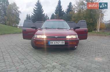 Седан Honda Accord 1993 в 