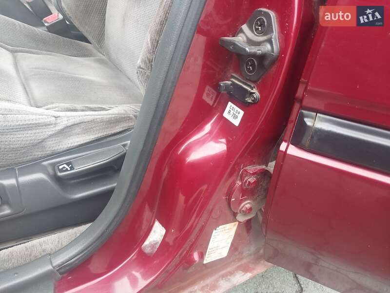 Седан Honda Accord 1993 в Дубні фото 29 Седан Honda Accord 1993 в Дубні