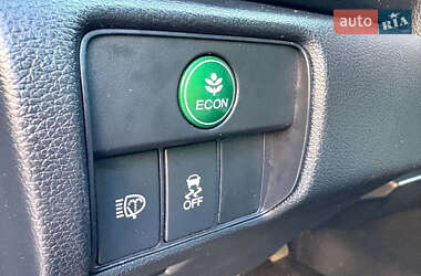 Седан Honda Accord 2013 в 