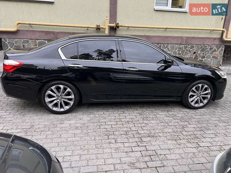 Седан Honda Accord 2013 в Киеве фото 3 Седан Honda Accord 2013 в Киеве