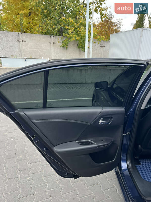 Седан Honda Accord 2013 в Виннице