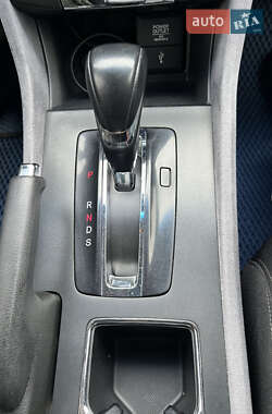 Седан Honda Accord 2013 в  фото 32 Седан Honda Accord 2013 в