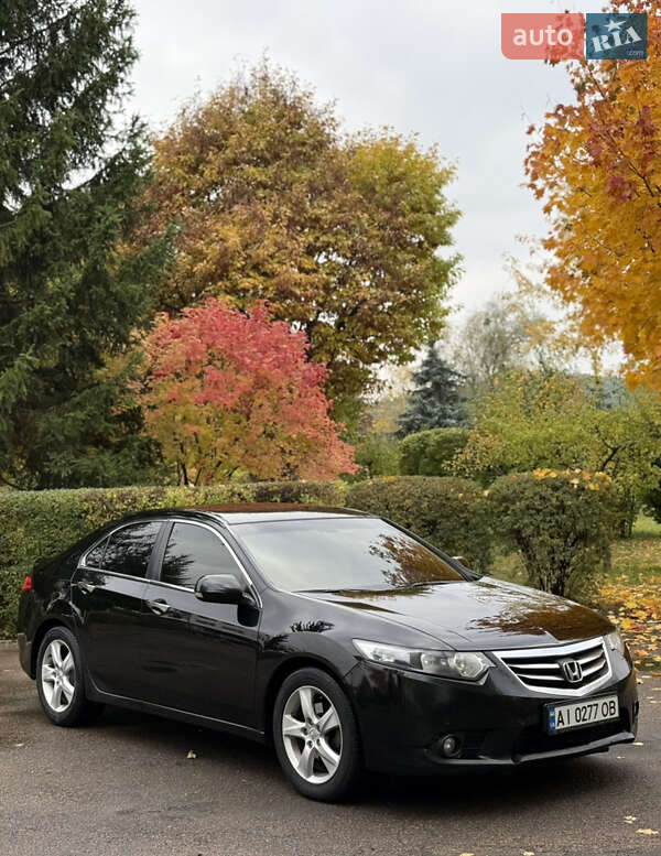 Седан Honda Accord 2011 в 