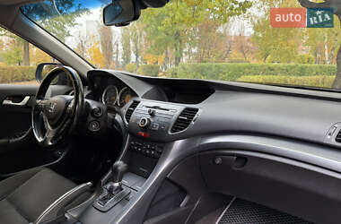 Седан Honda Accord 2011 в 