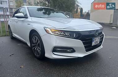 Седан Honda Accord 2018 в Киеве