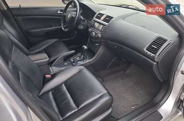 Универсал Honda Accord 2004 в 