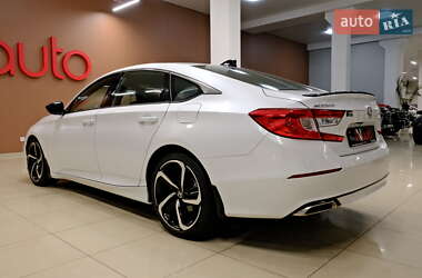 Седан Honda Accord 2022 в 