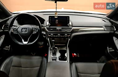 Седан Honda Accord 2022 в 