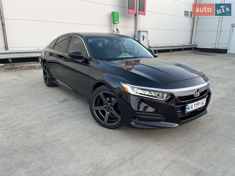 Седан Honda Accord 2018 в Києві