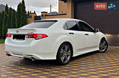 Седан Honda Accord 2012 в 