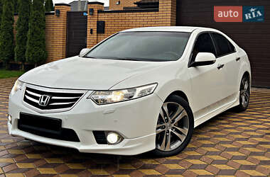 Седан Honda Accord 2012 в 