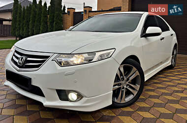 Седан Honda Accord 2012 в 
