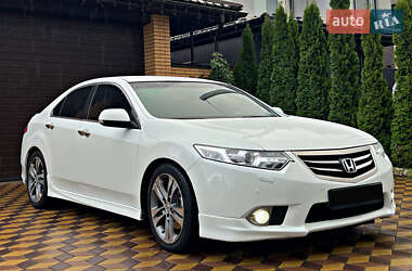 Седан Honda Accord 2012 в 