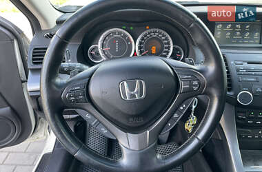Седан Honda Accord 2011 в 