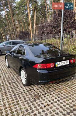 Седан Honda Accord 2006 в  фото 3 Седан Honda Accord 2006 в