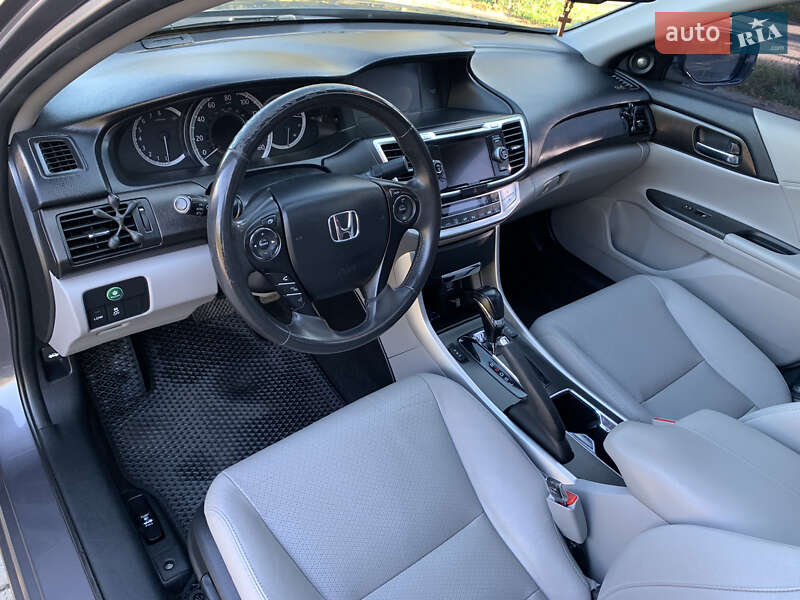Седан Honda Accord 2014 в Рожнятові фото 10 Седан Honda Accord 2014 в Рожнятові